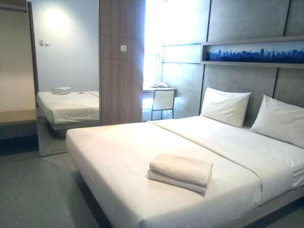 Casa Living Setiabudi Jakarta Exterior foto
